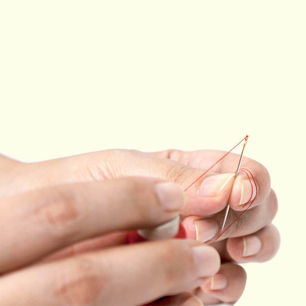 Easy Threading Needle