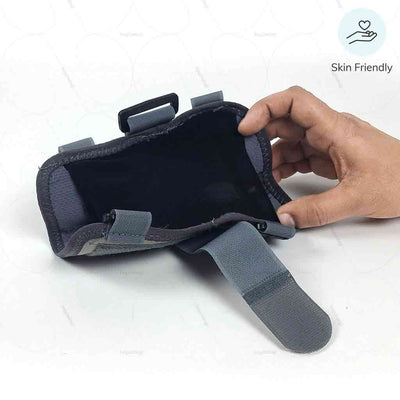Hand wrist splint E43BBZ by Tynor India- made of Skin friendly material for maximum comfort during wear | available at heyzindagi.com